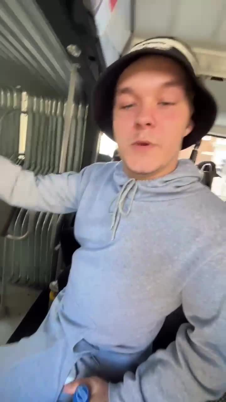 2364AFBE-C648-4707-9912-0D72AC760CE7